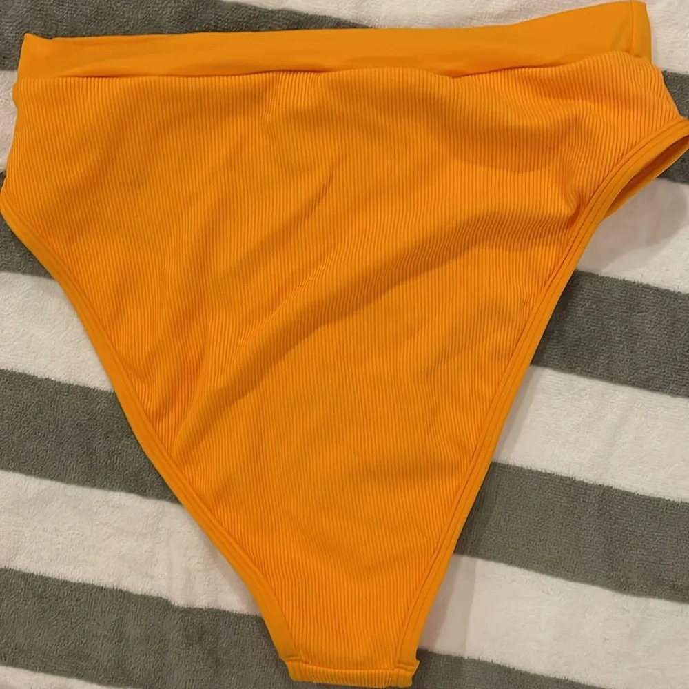 l*space Ribbed Frenchi Bottom Bitsy in Mango‎ Large